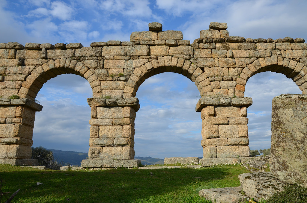 Over the arches of the aqueduct is the water channel, with some of its covering stones still in position.