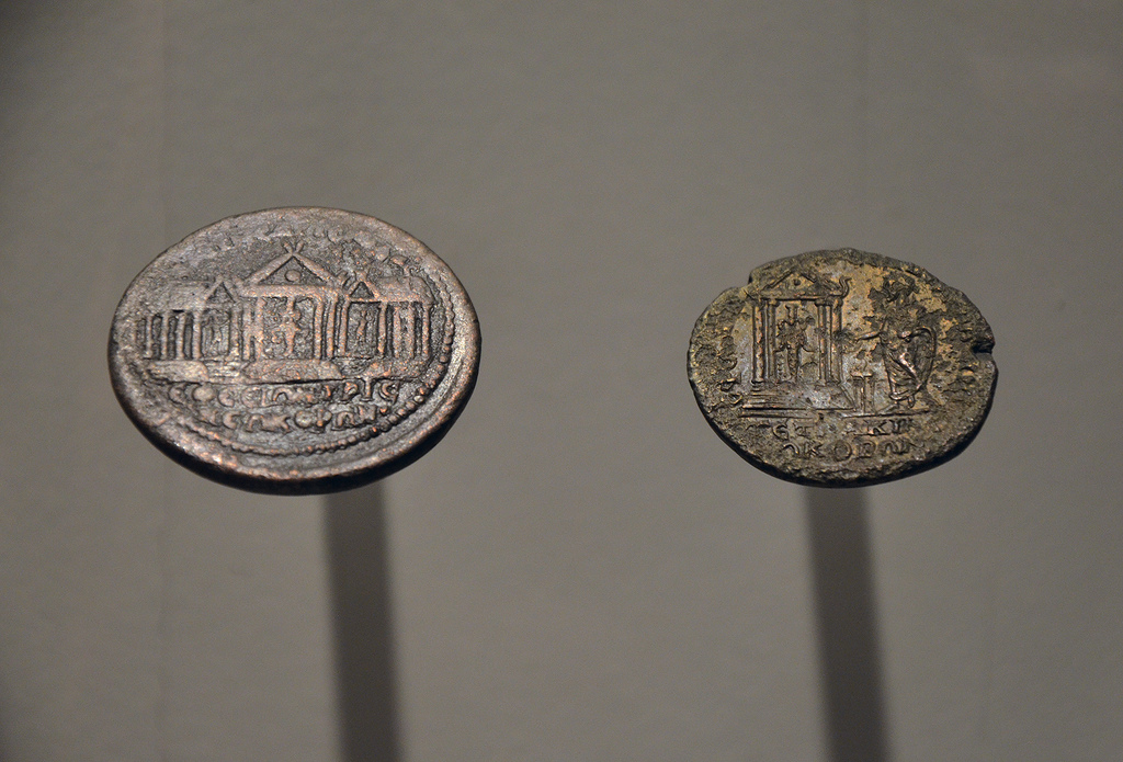 Medaillon with the Artemission and two temples (Ephesus twice Neokoros), and coin of Elagabalus with the Artemission on the reverse, 3rd century AD.
