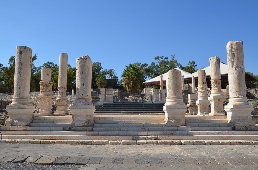 Steps on Palladius Street leading to the Western Bathhouse.