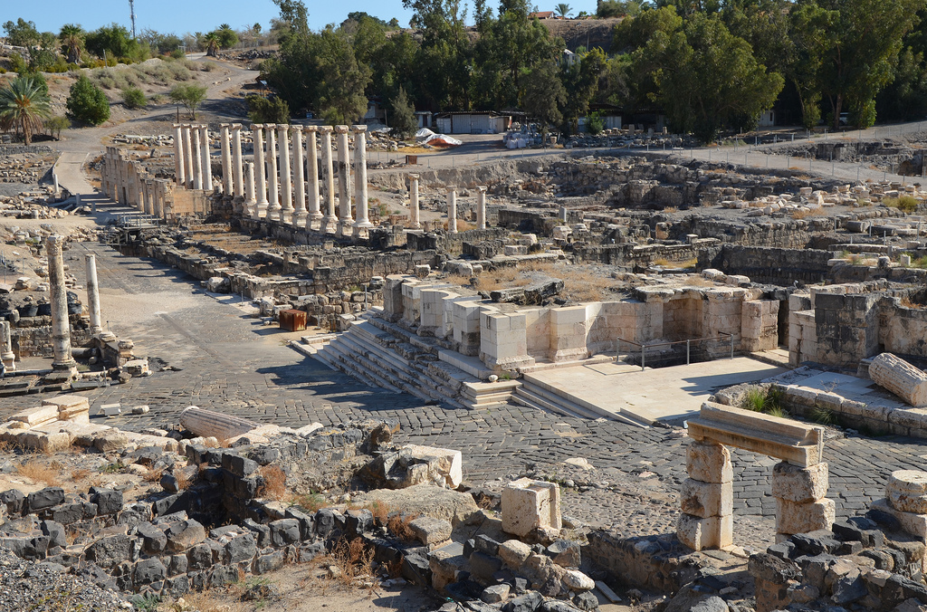 Overview of Silvanus Street.
