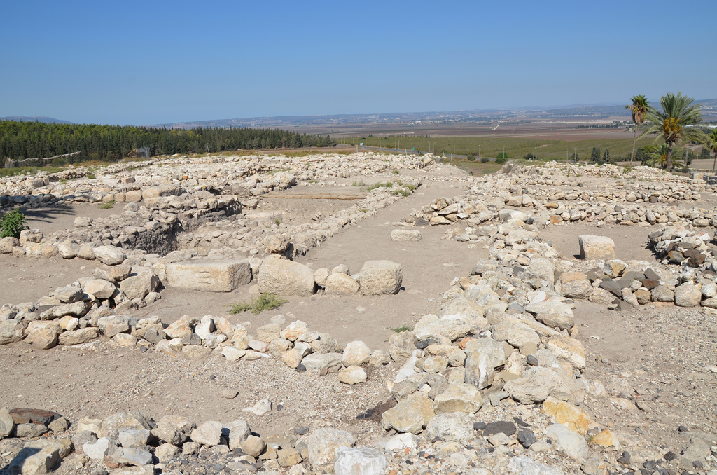 The ruins of the Assyrian city. In 732 BC, the Assyrian Tiglath-Pileser III conquered the northern part of the Kingdom of Israel, Megiddo became the capital of the province of Magiddu.