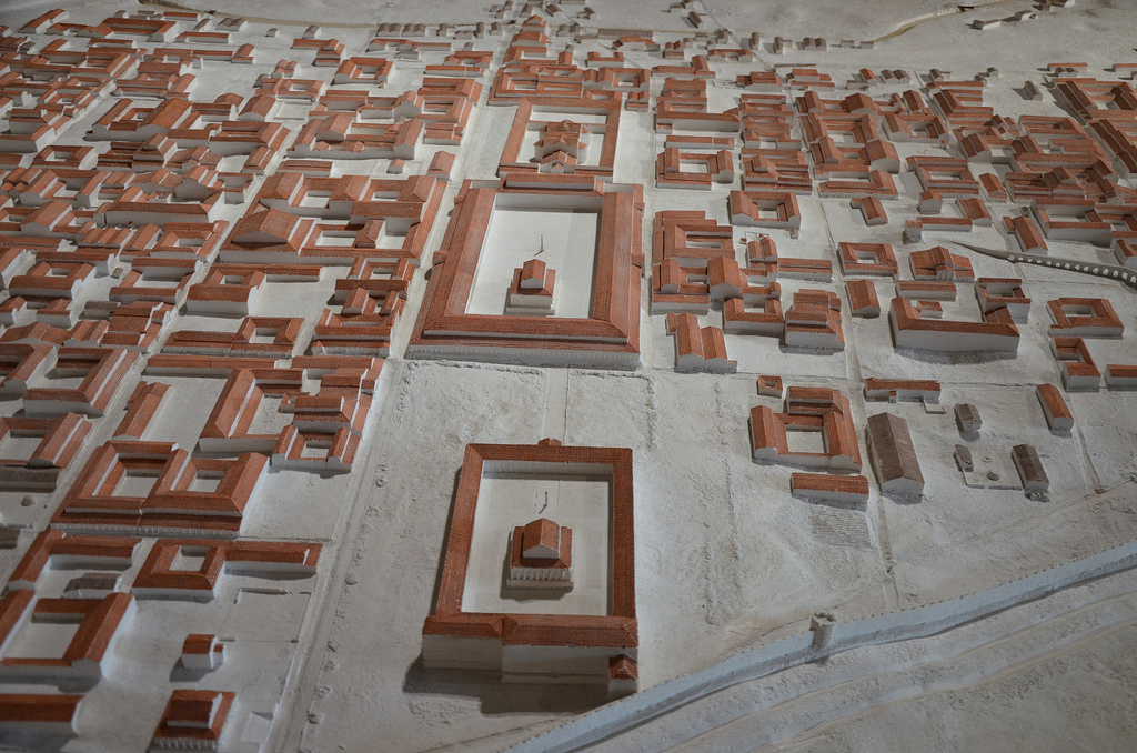 Scale model of Atuatuca Tungrorum around 150 AD showing in the middle the Temple, the Forum and the Basilica. Gallo-Roman Museum of Tongeren, Belgium.