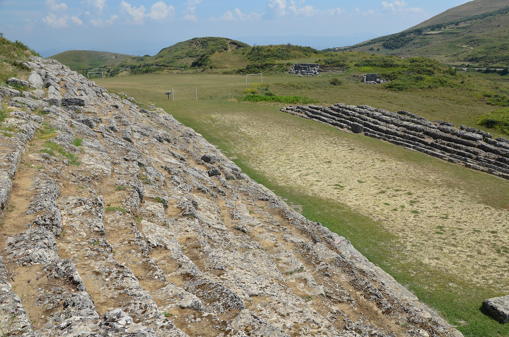 Excavations have revealed that it was used for athletic contests inkluding running races, boxing, javelin and discus throwing. The stadium was constructed in the 3rd century BC and remained in use until the 3rd century AD.