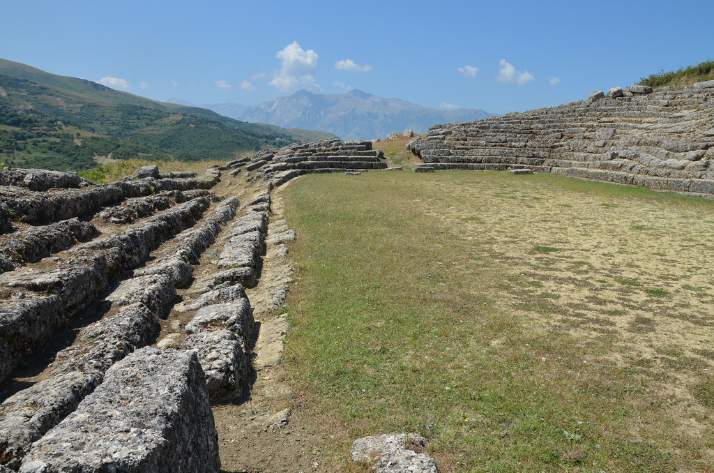 The stadium of Amantia had 17 rows on one side and 8 on the other.