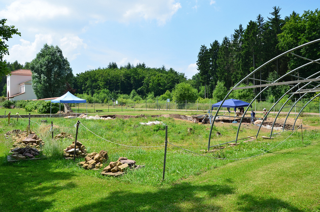 Excavation work at the Roman Villa Borg.