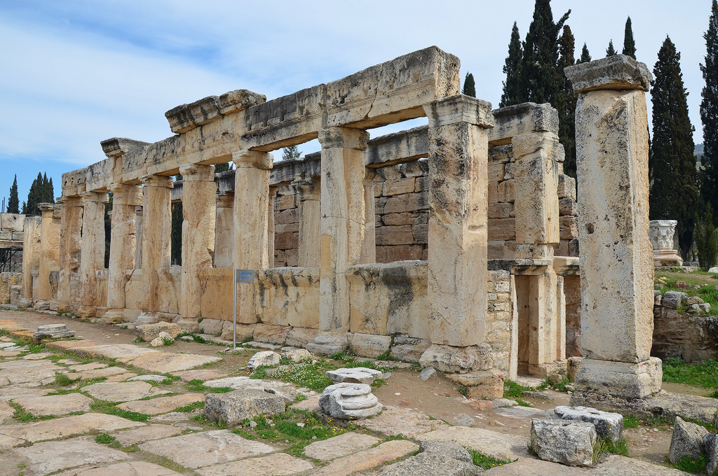 Immediately after the gate of Frontinus the public latrines were found, dating from the end of the 1st century AD