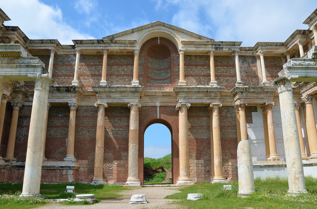 The two-story colonnaded Marble Court of the Bath-Gymnasium complex.