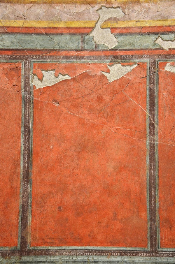 North wall of the “Large oecus” with wall painting imitating marble wall-facing.