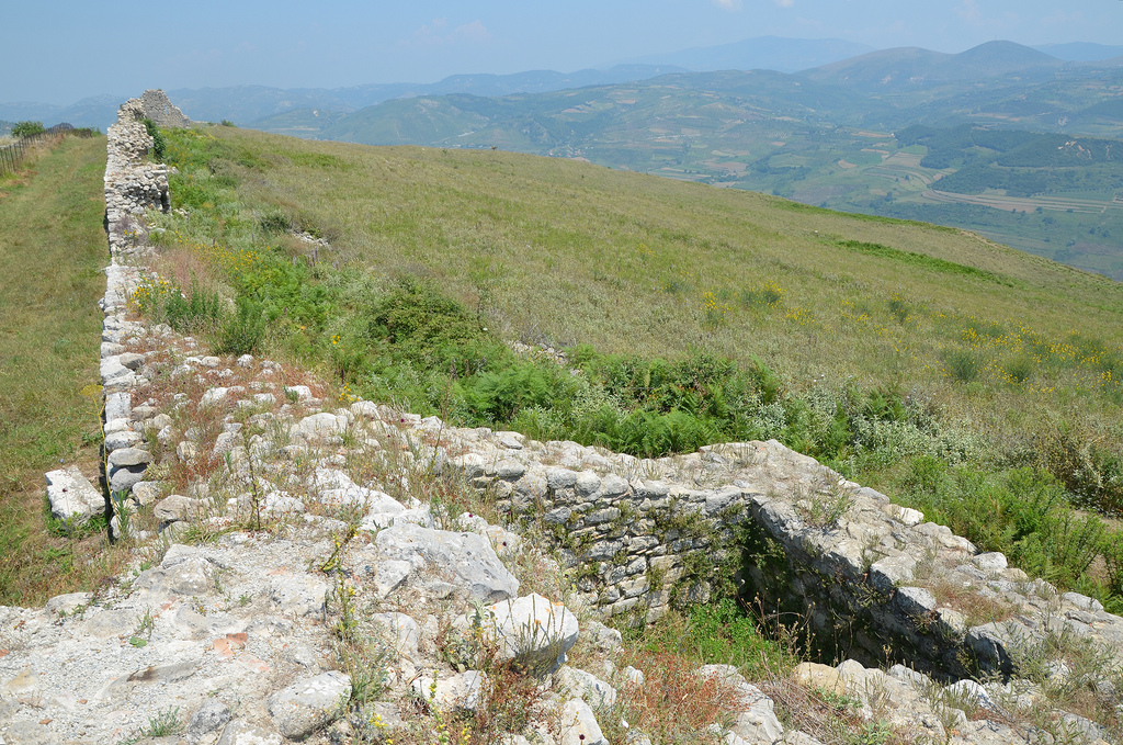 The Byzantine City Walls was equipped with towers at regular intervals. This wall reduced the fortified city from 30 to 11ha. 